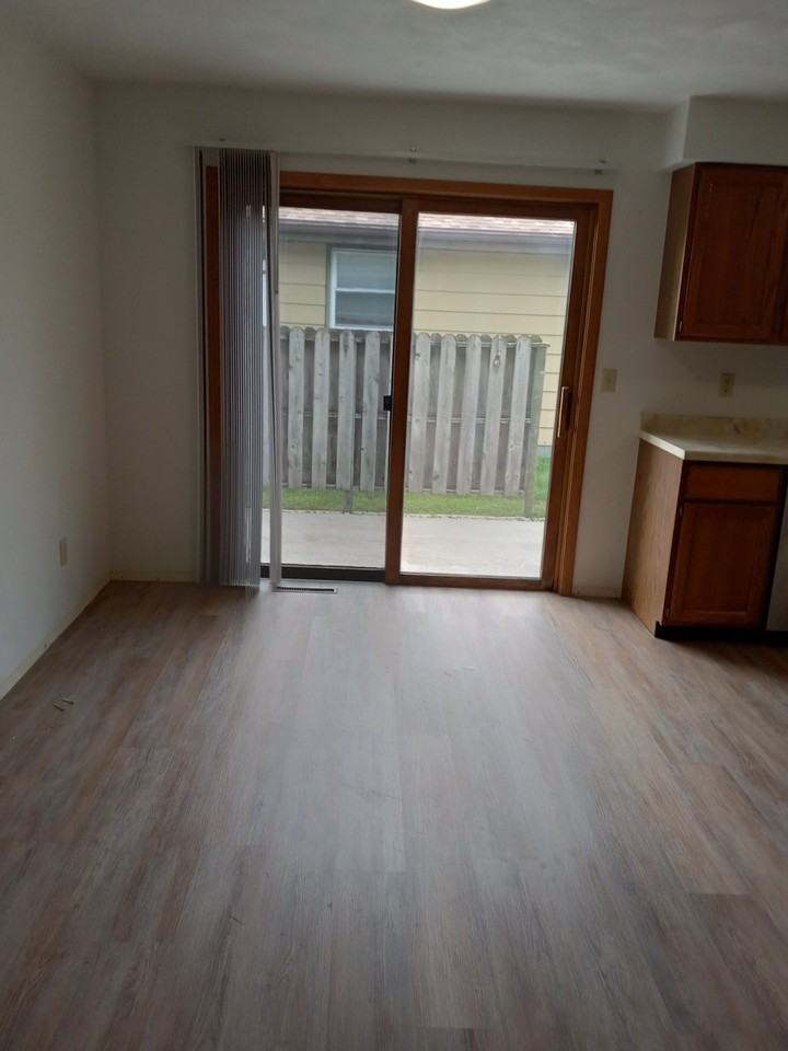 1244 Primrose Ln #0 - Photo 3 of 12