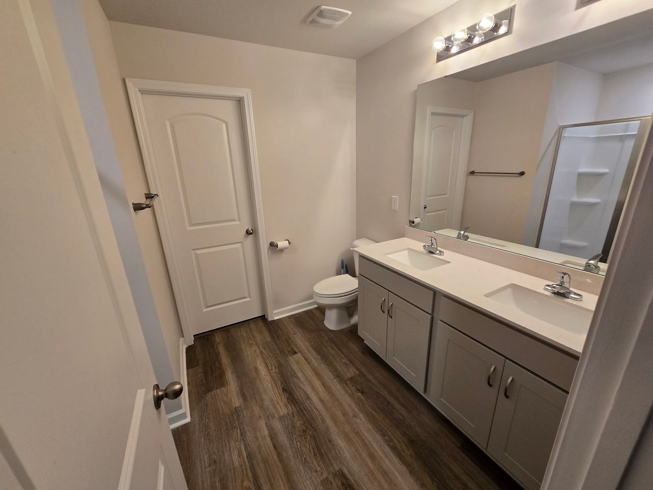 1108 Crawford St - Photo 4 of 5