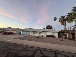 featured image of 3410 E Shaw Butte Dr