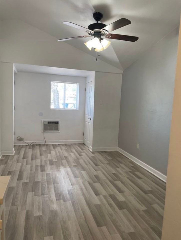 2030 N Vine Ave #2030 - Photo 2 of 3