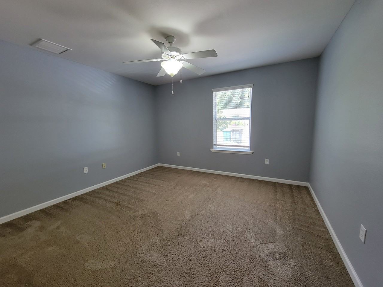 1659 Quazar Rd - Photo 6 of 19