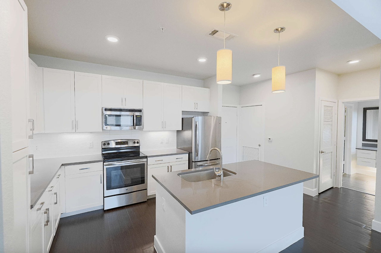 3810 North Quinlan Park Road - Photo 3 of 31