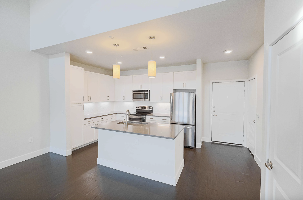 3810 North Quinlan Park Road - Photo 2 of 31