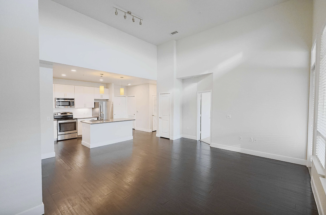 3810 North Quinlan Park Road - Photo 5 of 31