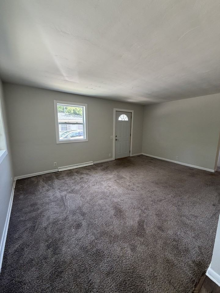 2114 Ferrol St #2118 - Photo 4 of 14
