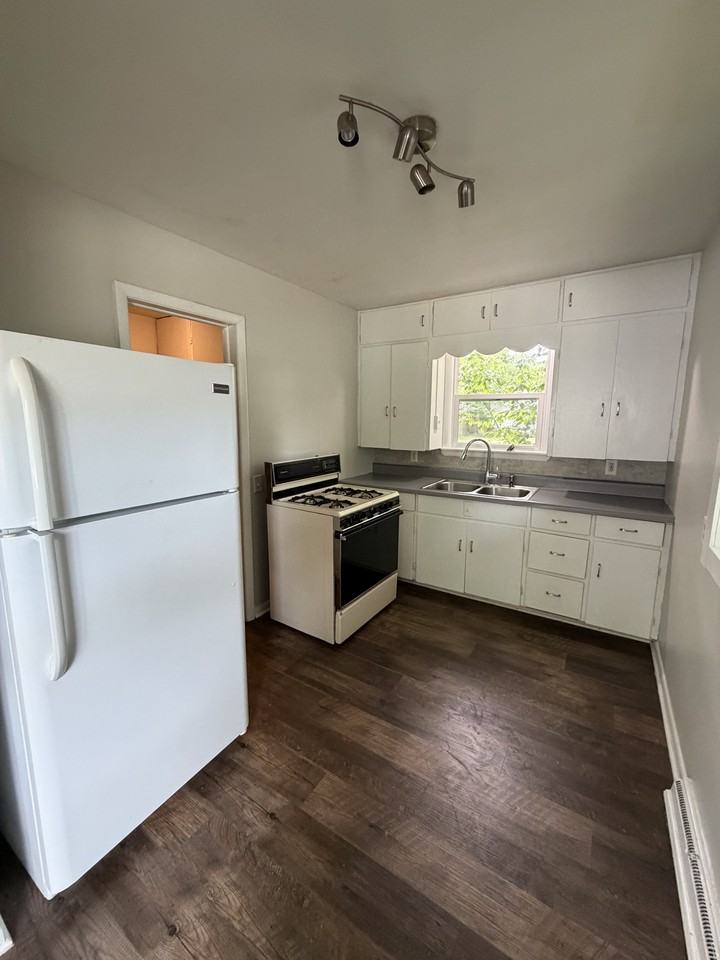 2114 Ferrol St #2118 - Photo 6 of 14