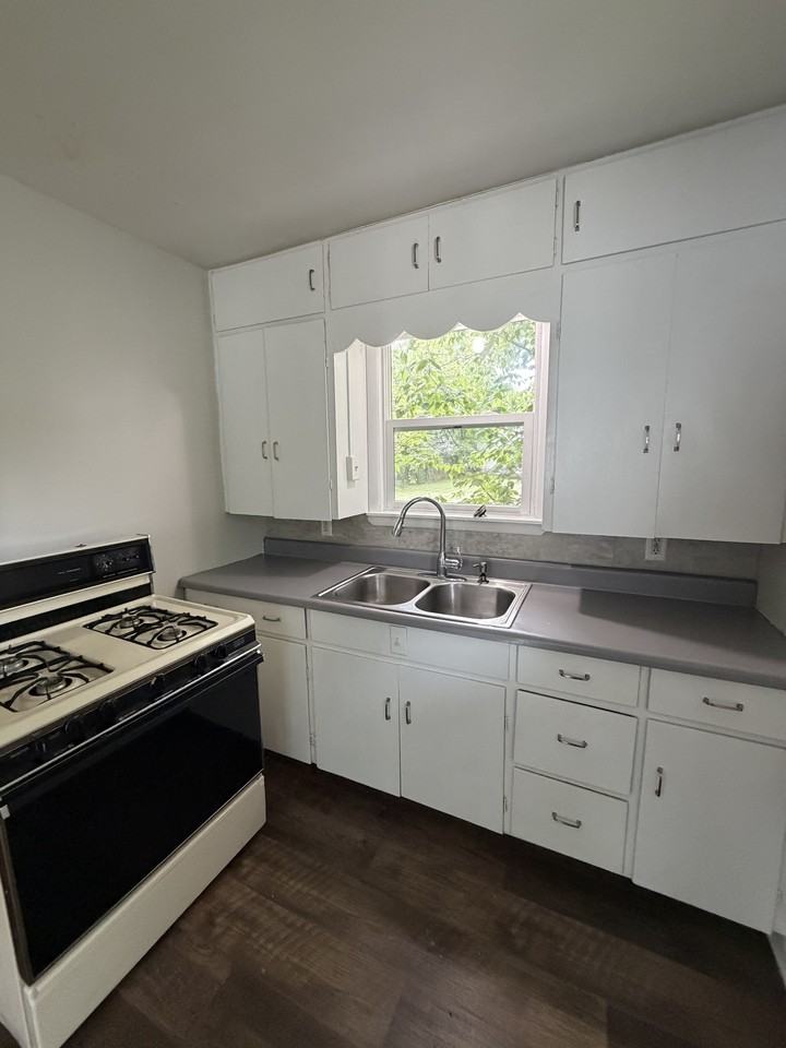 2114 Ferrol St #2118 - Photo 7 of 14