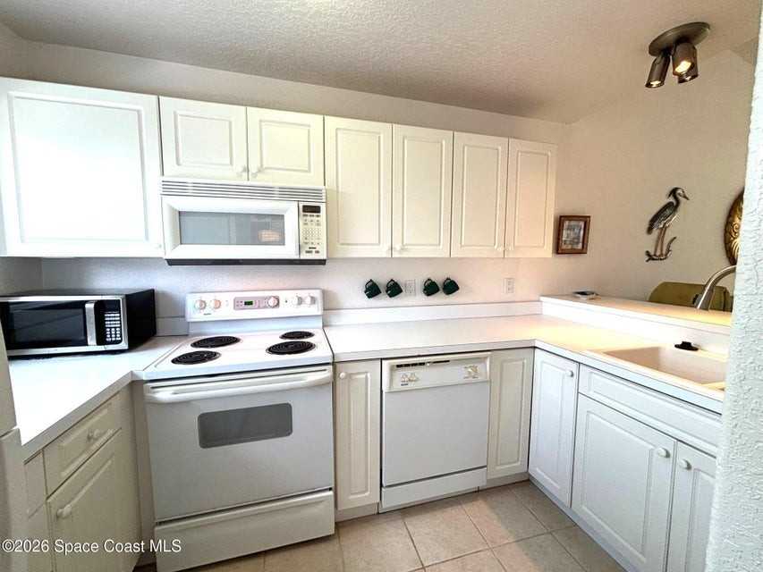 419 Ocean Park Ln #V146 - Photo 4 of 10