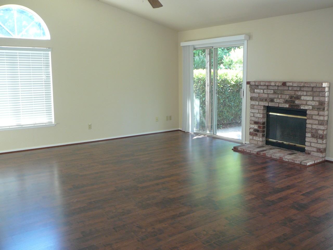 5758 Cobblestone Dr #NA - Photo 6 of 9