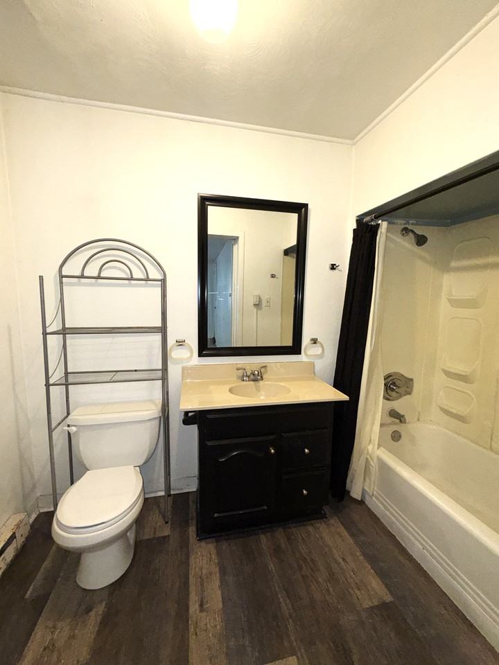 159 Kendall Ave #1 - Photo 7 of 8