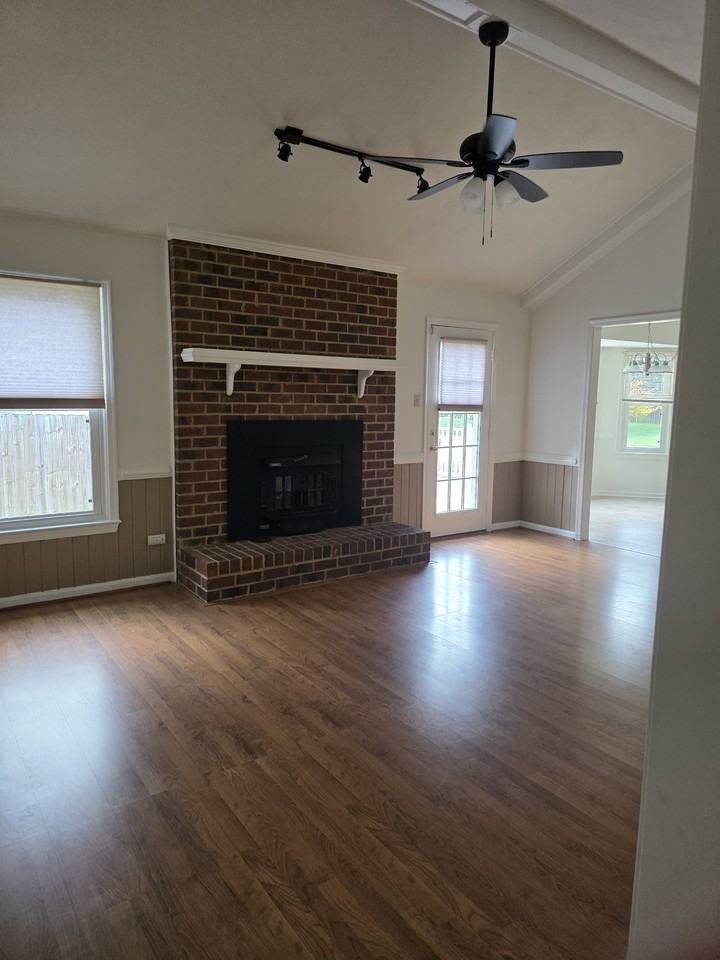 421 Currituck Dr #NA - Photo 7 of 20