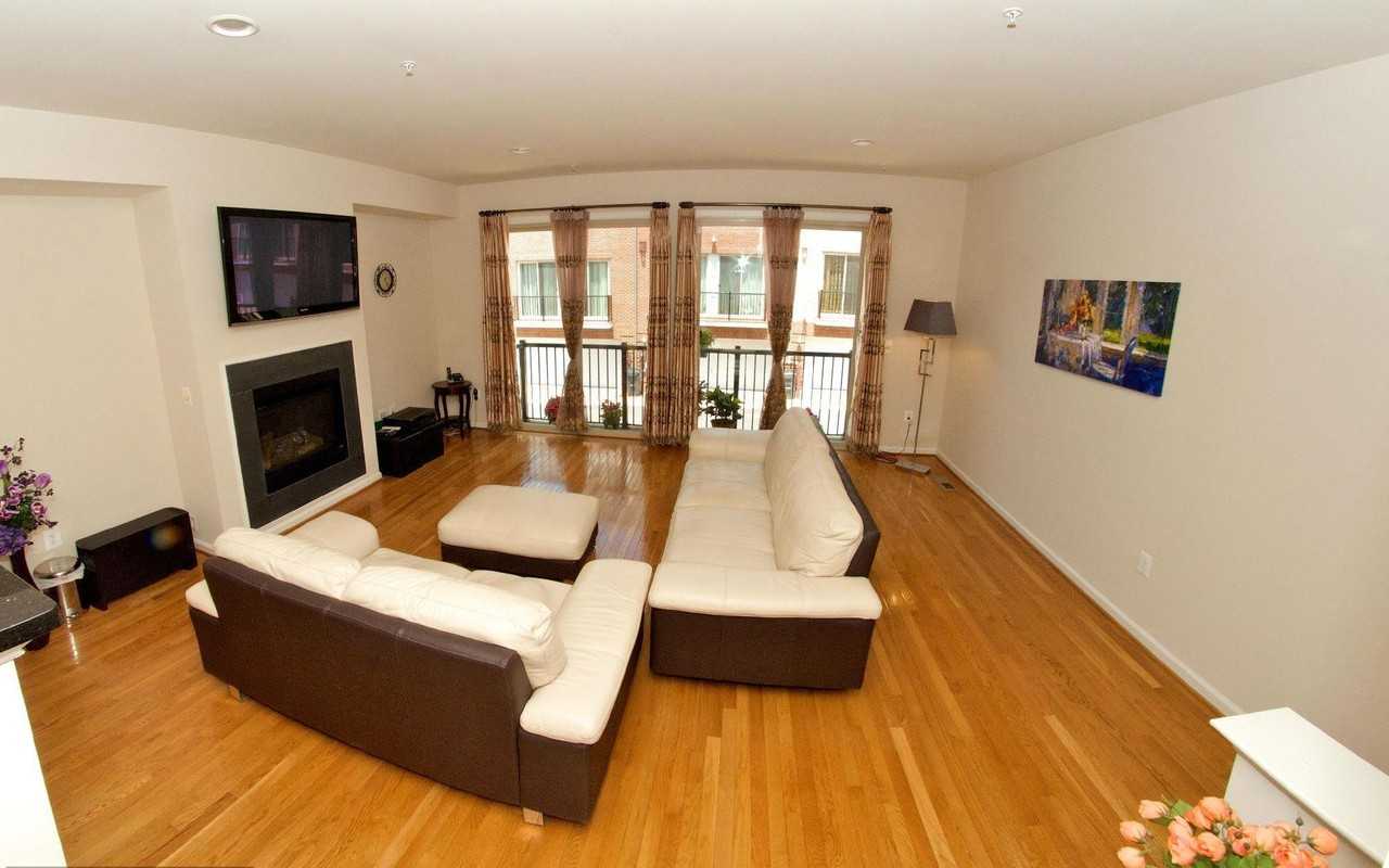 3152 Blue Barn Way #1 - Photo 7 of 22