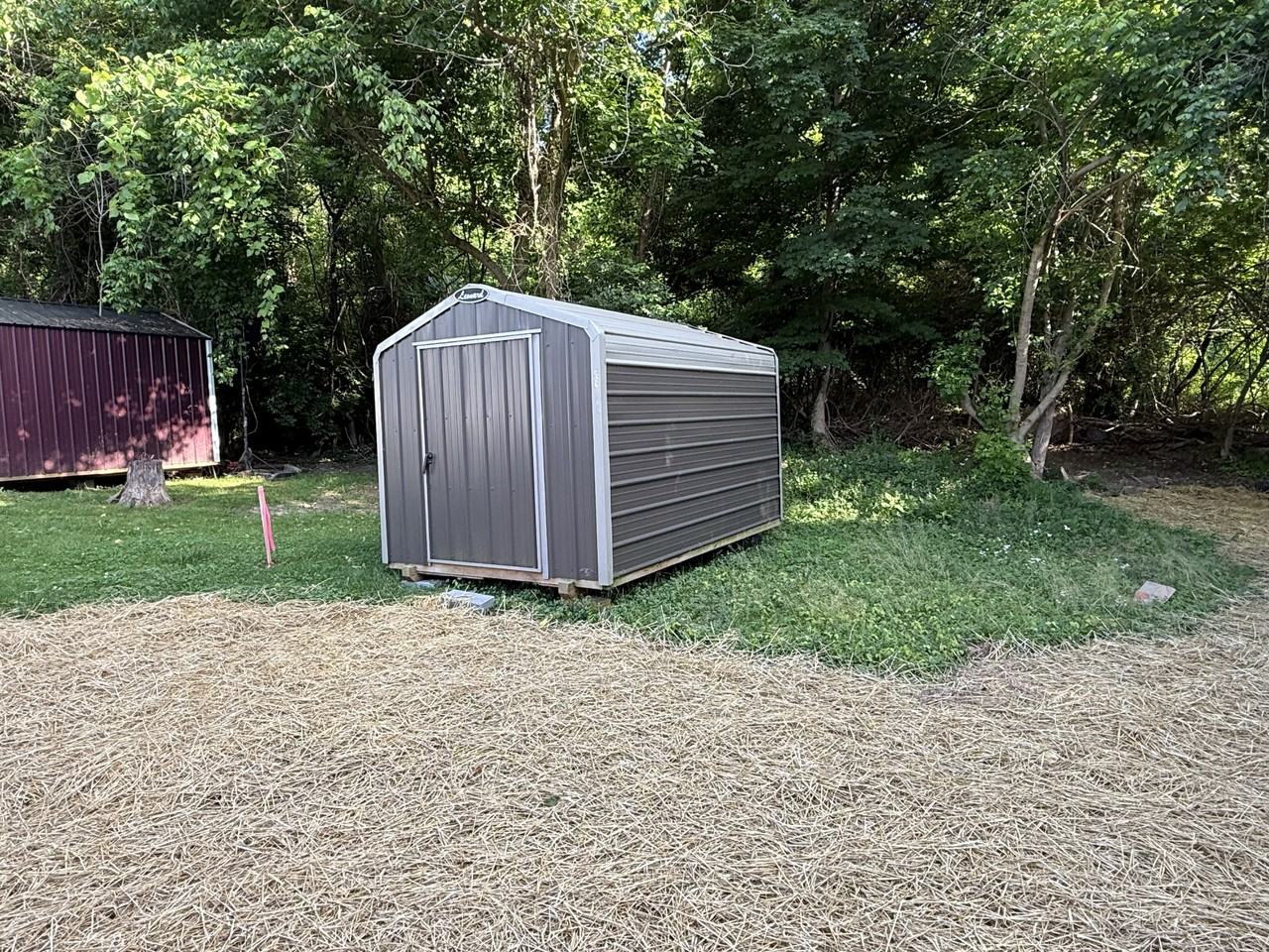 836 Truman St #NA - Photo 5 of 10