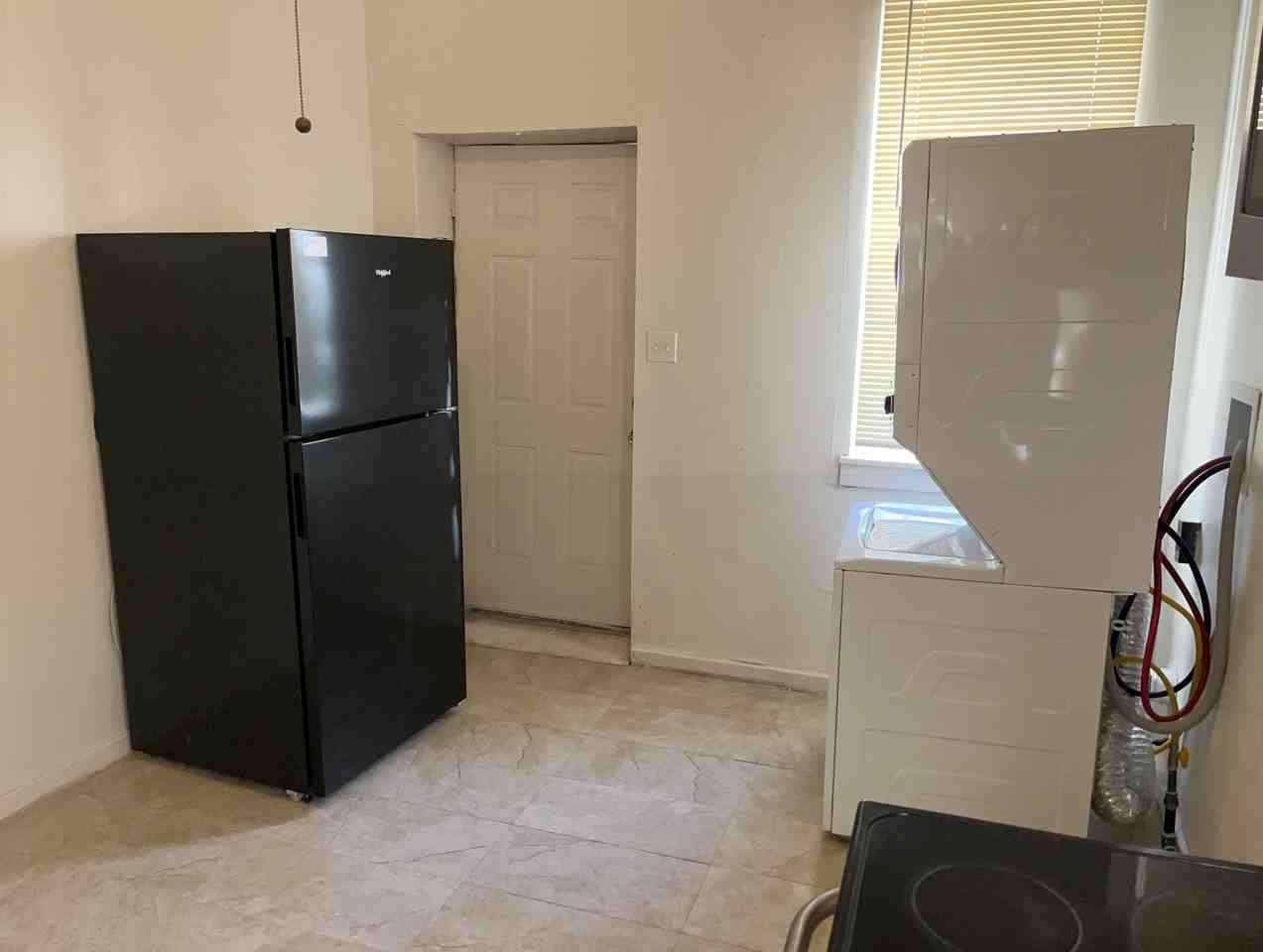 4206 W Page Blvd #1F - Photo 4 of 11