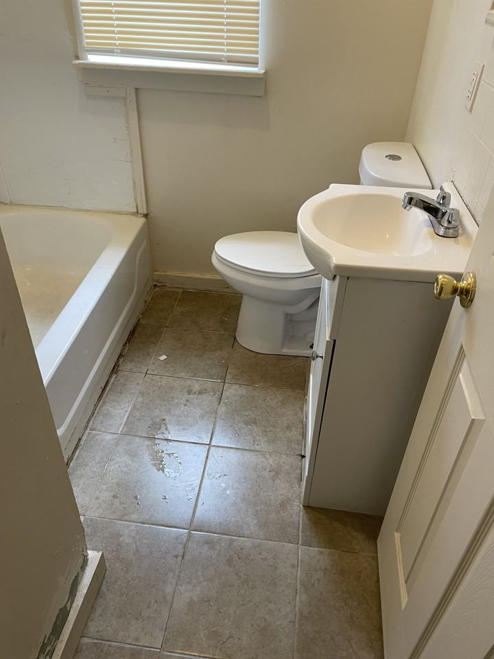 4206 W Page Blvd #1F - Photo 6 of 11