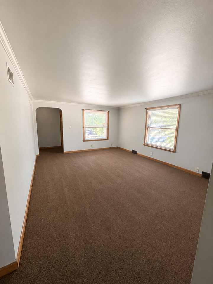 3901 N 52nd St #3901A - Photo 2 of 4