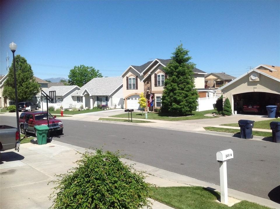 849 W Chartres Ave #NA - Photo 2 of 22