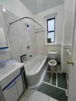 featured image of 1429 Carroll St #4