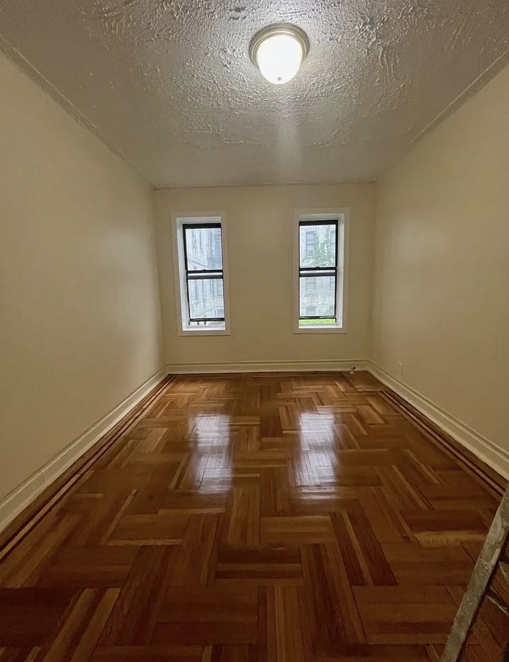 1429 Carroll St #4 - Photo 2 of 4