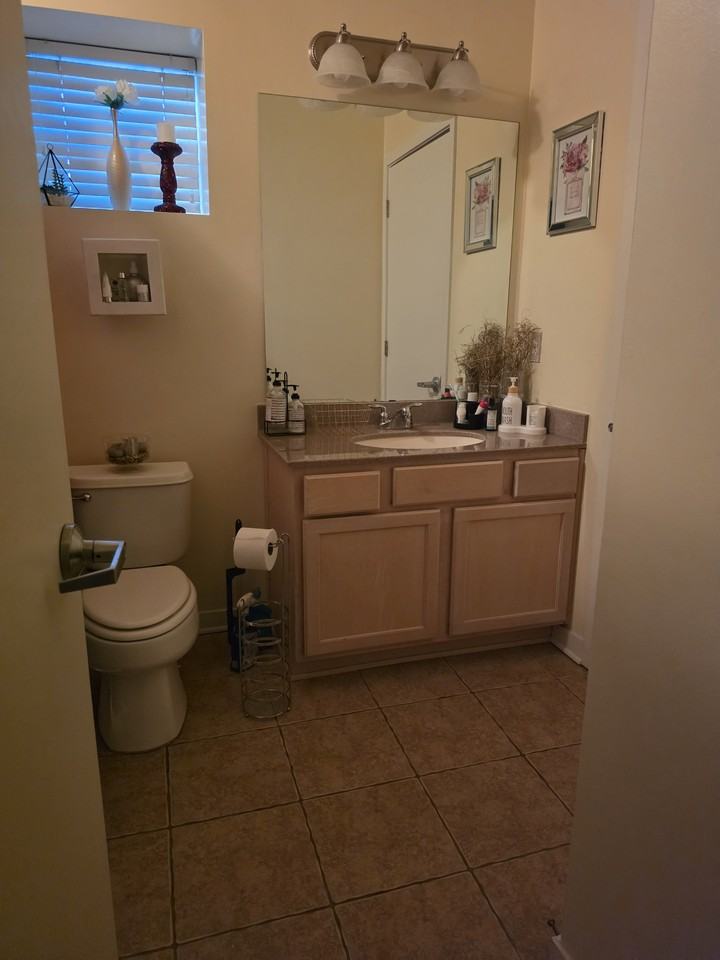 426 N Front St #306 - Photo 3 of 9