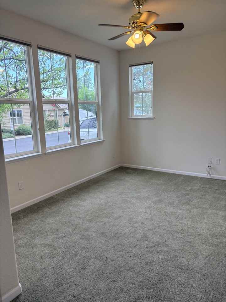 244 Mallard Dr #NA - Photo 5 of 9