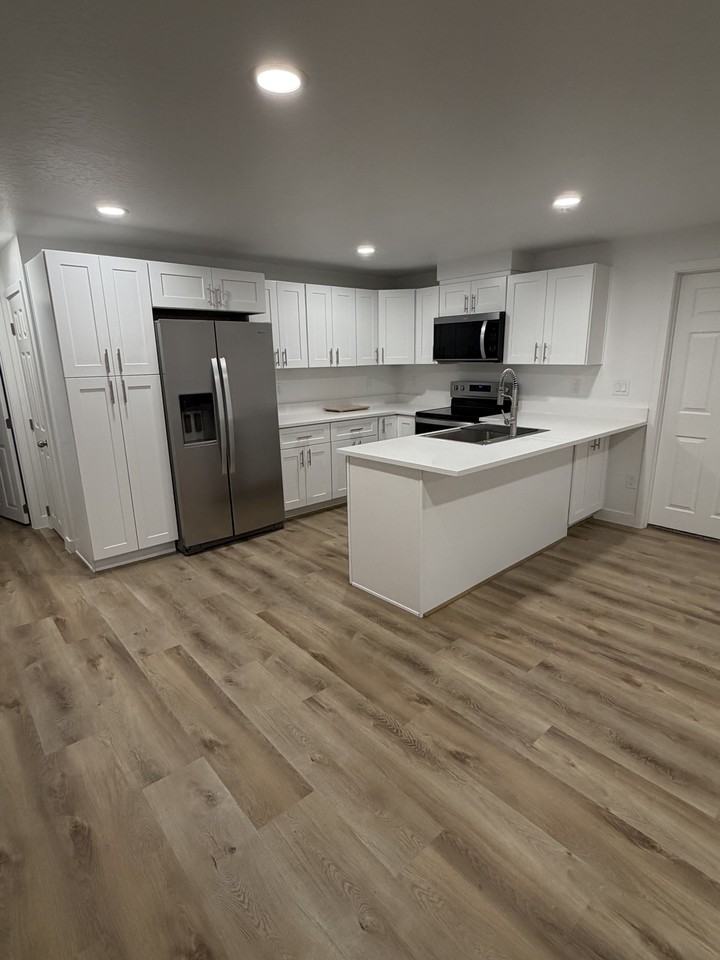 1210 E Blacksmith Rd #NA - Photo 5 of 17