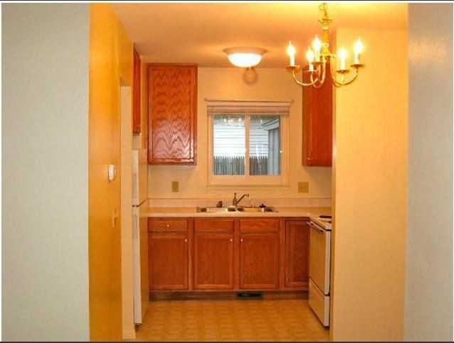 210 Windsor Rd - Photo 2 of 5
