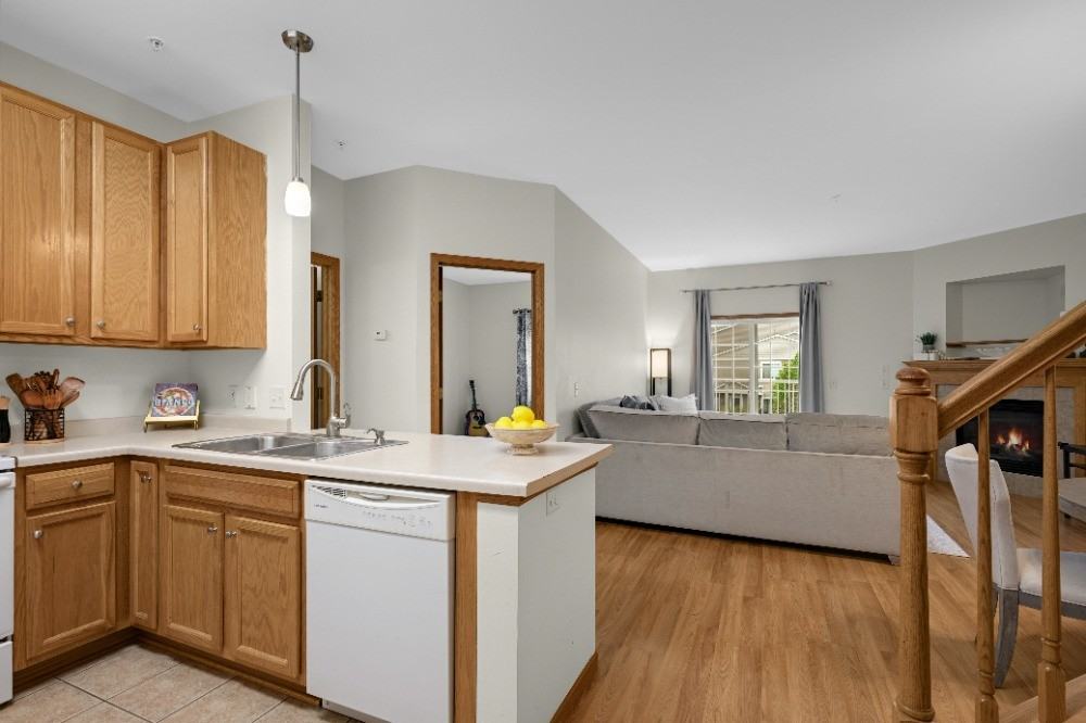 6603 Olive Ln N #6603 - Photo 7 of 17
