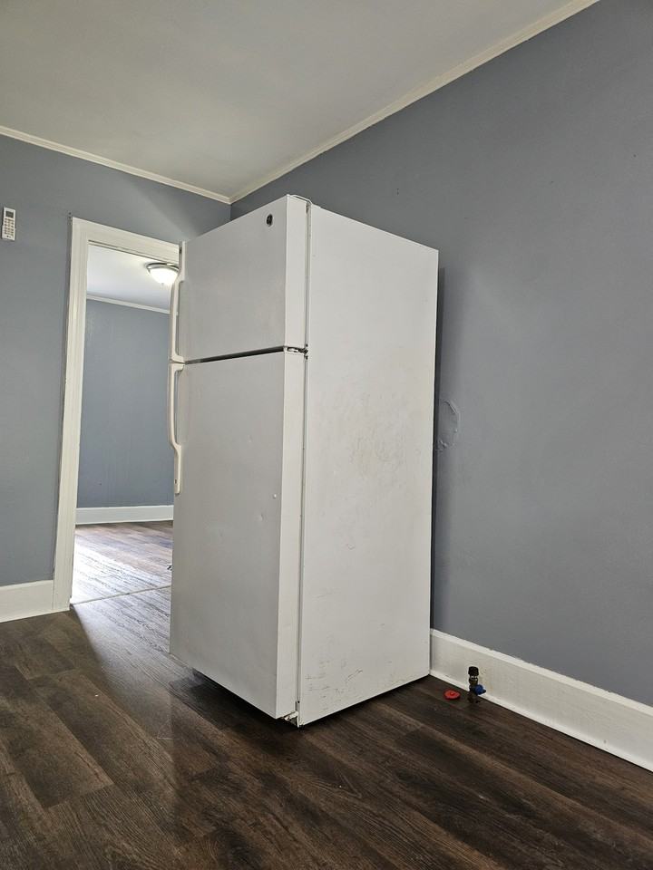 209 Brightman St #1E - Photo 5 of 15