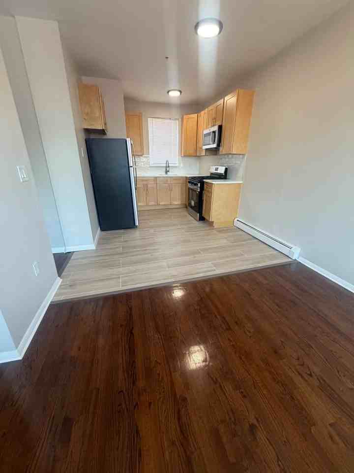 67 Brinkerhoff St #4D - Photo 3 of 12