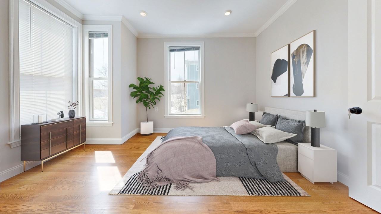 2747 Washington St - Photo 5 of 10
