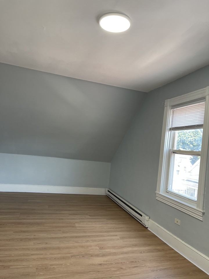 31 John St #3 - Photo 3 of 9