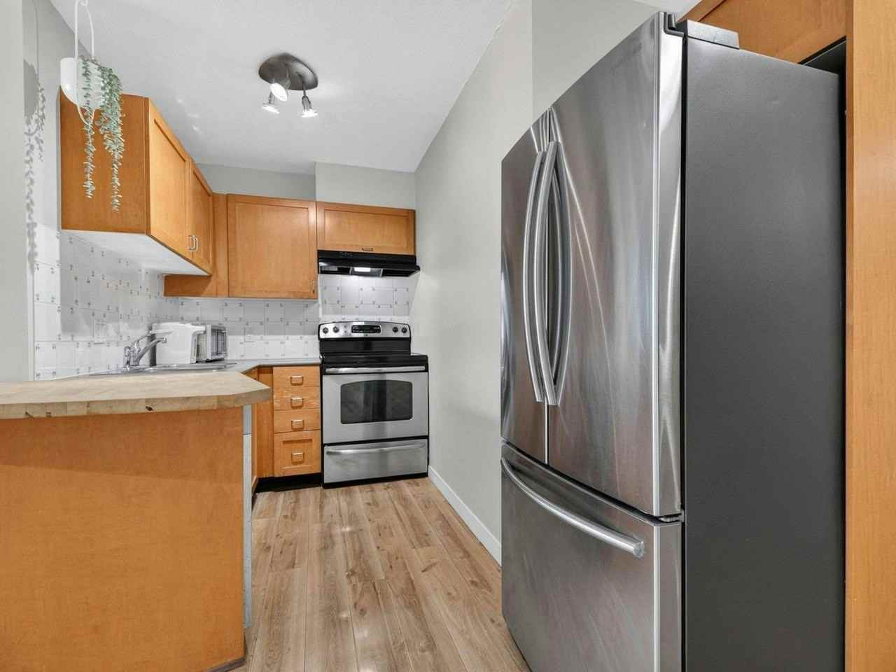 3788 West 10th Avenue - Photo 4 of 22