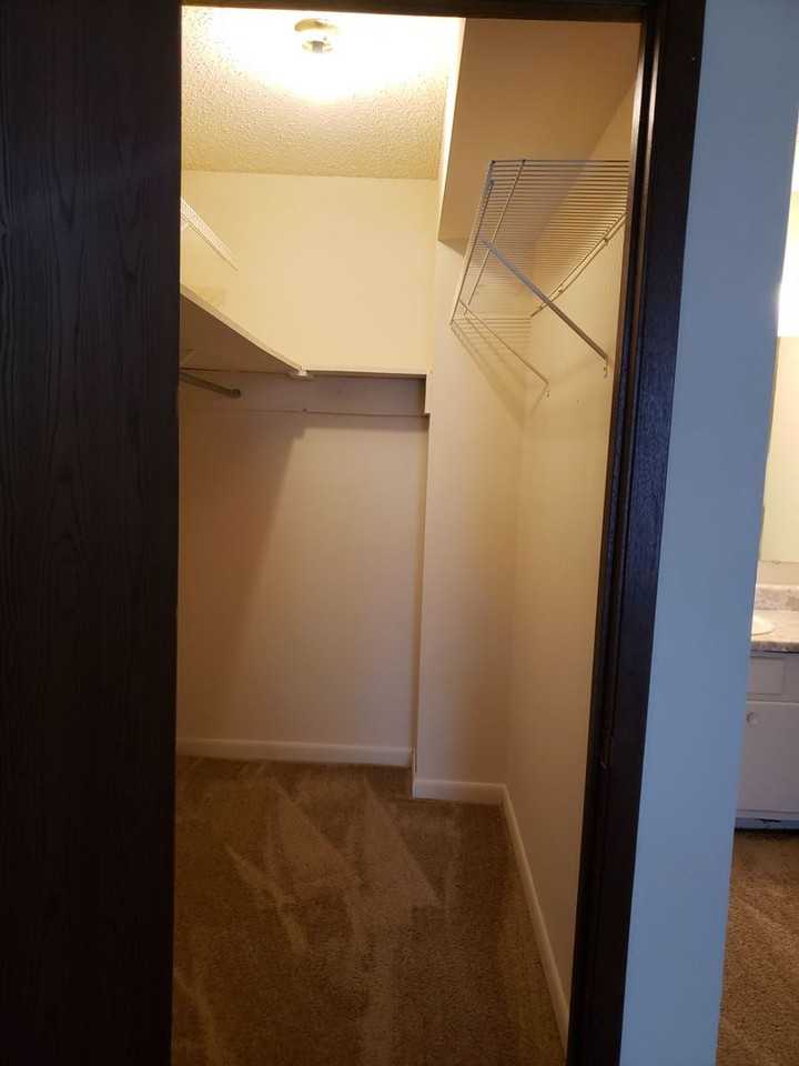 206 Yelton Ct - Photo 2 of 7