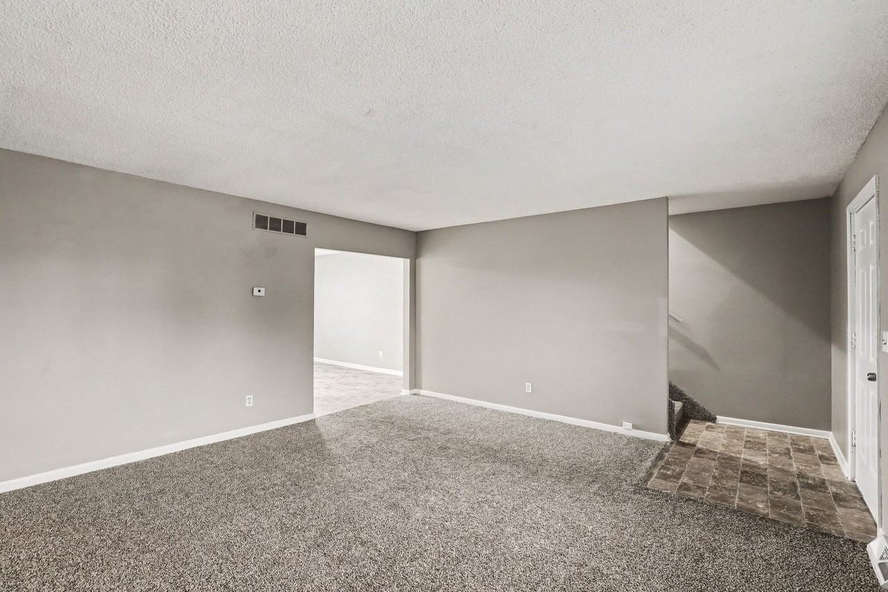 Apartments at Georgetown - Photo 4 of 50