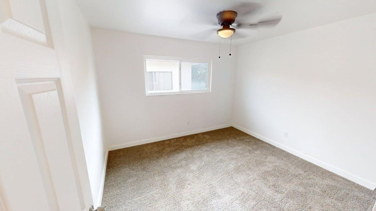 1490 15th St - Photo 5 of 6