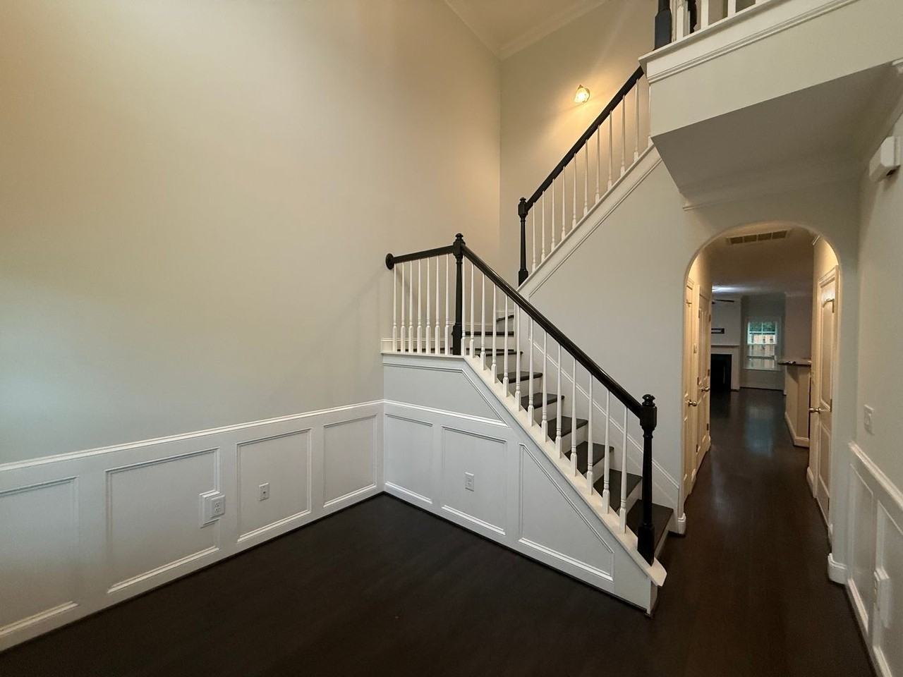 1123 Augustine Heights Dr - Photo 2 of 17
