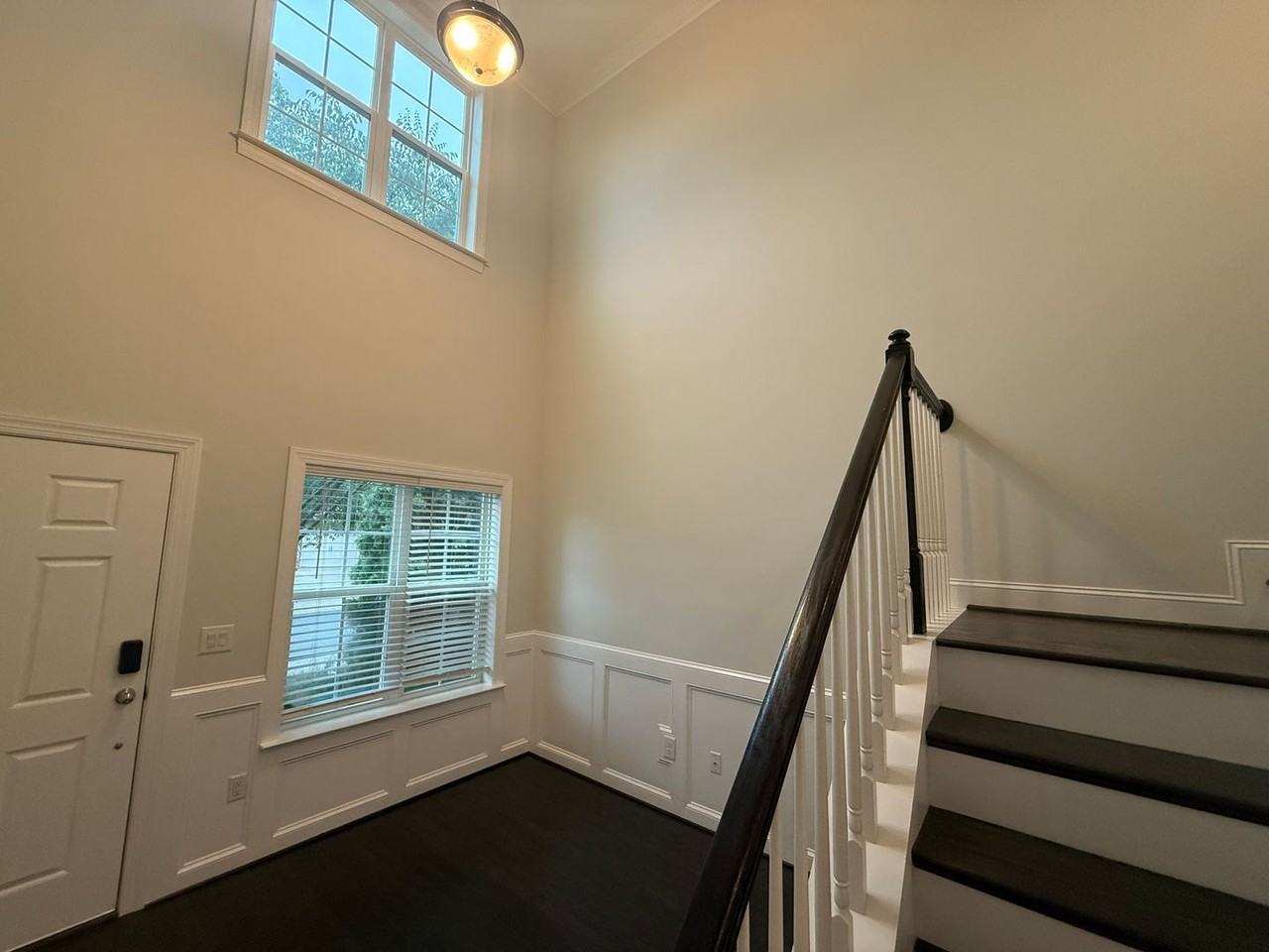 1123 Augustine Heights Dr - Photo 3 of 17
