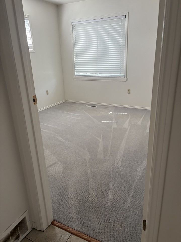 6600 128 Ave Nw - Photo 5 of 9