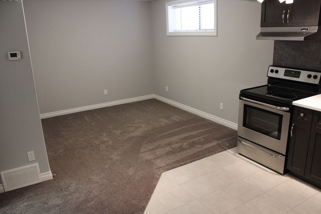 304 Simmonds Way - Photo 3 of 11