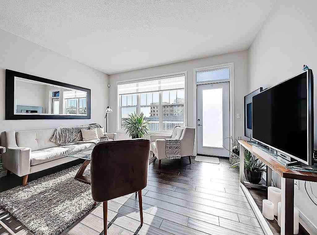 76 Nolan Hill Hts Nw - Photo 4 of 35