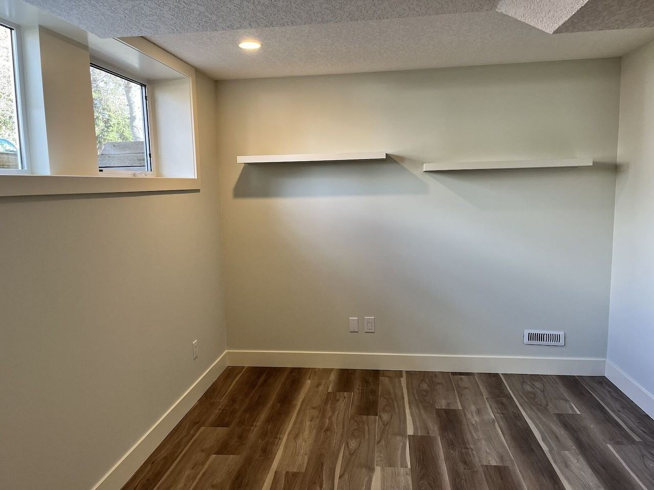 2809 41 St Sw - Photo 6 of 13