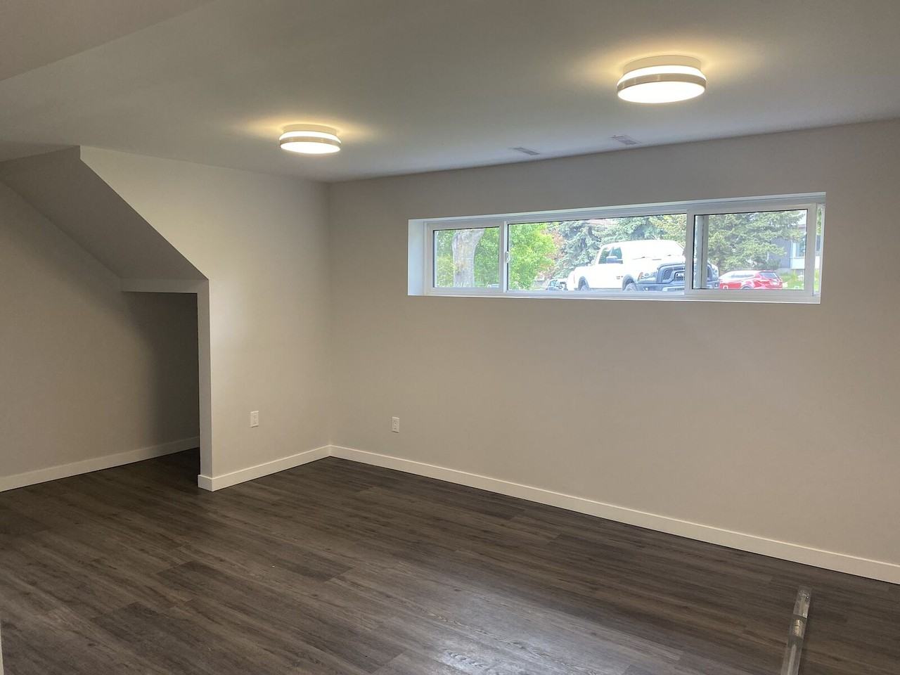 6316 34a Ave Nw - Photo 7 of 12