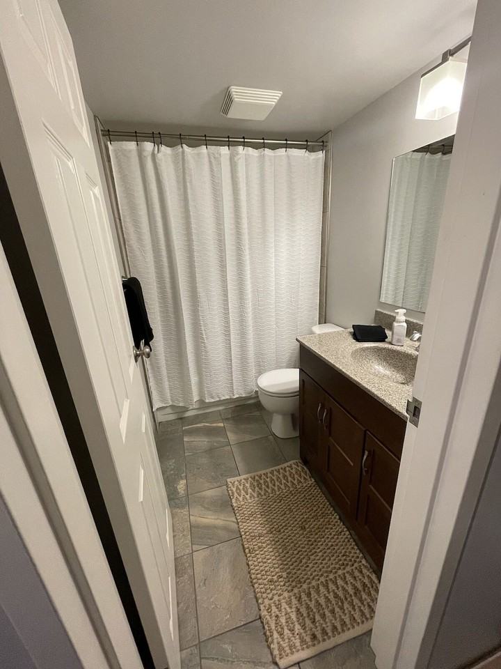 10155 114 St Nw - Photo 5 of 19