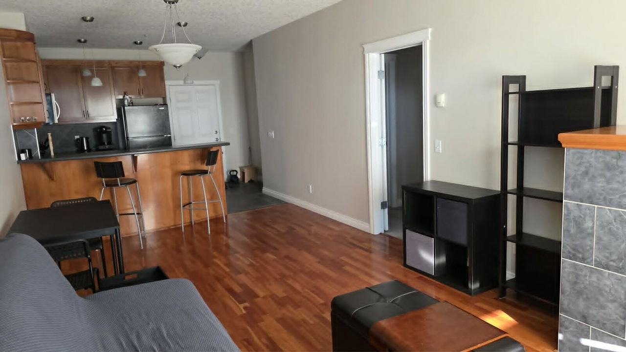 14 - 14 Hemlock Crescent Sw - Photo 4 of 15