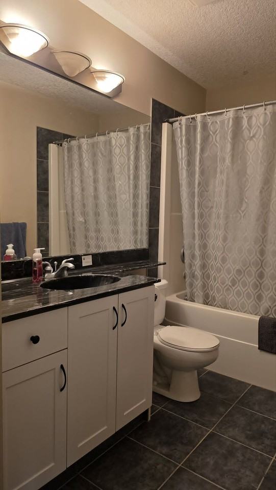 14 - 14 Hemlock Crescent Sw - Photo 7 of 15