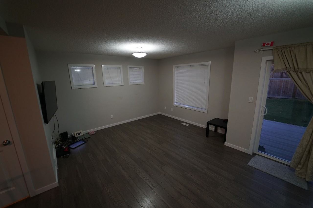 5307 14 Ave Sw - Photo 6 of 23