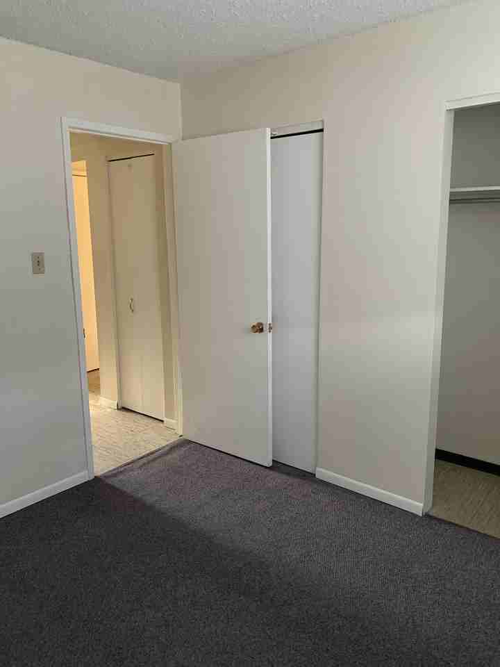 3608 77 St Nw - Photo 6 of 9