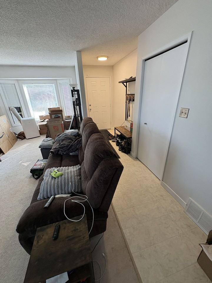 3304 44b Ave Nw - Photo 7 of 32
