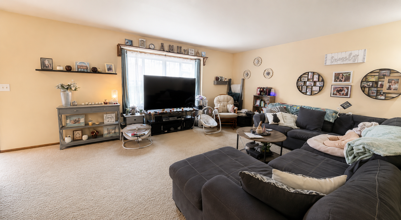 412 N 6th St - Photo 4 of 8